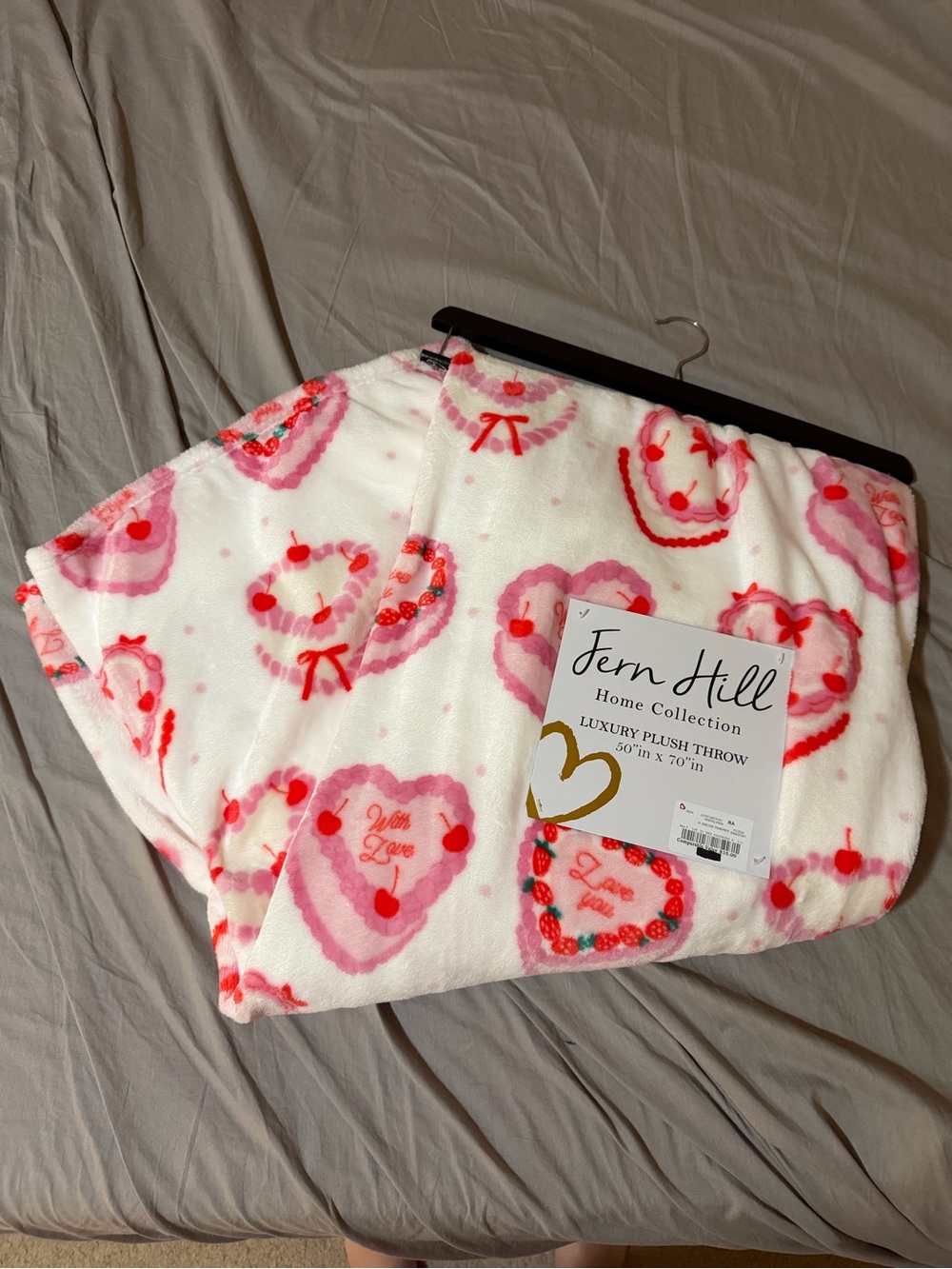 Fern Hill Plush Throw Blanket - Pink & Red Cakes